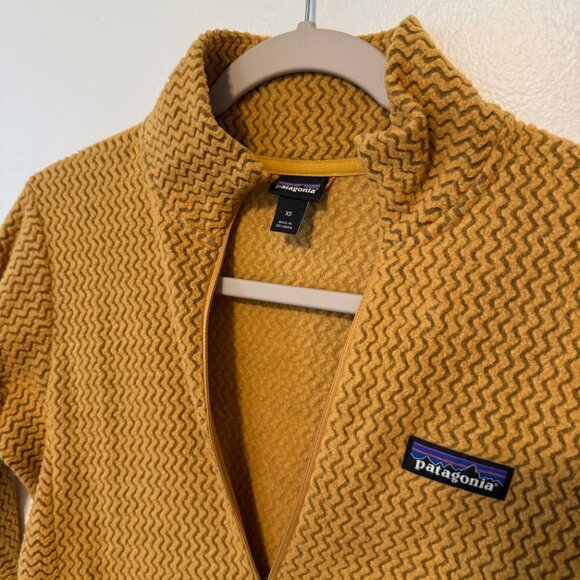 Patagonia R1 Air Zip Neck Top - Women's XS, Pufferfish Gold - Picture 3 of 4